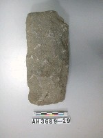藏品(打製石斧)的圖片